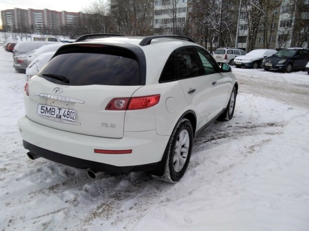 Infiniti FX I, 2003 г.