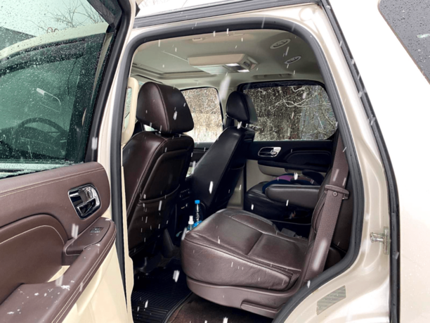Cadillac Escalade III, 7 мест, 2013 г.