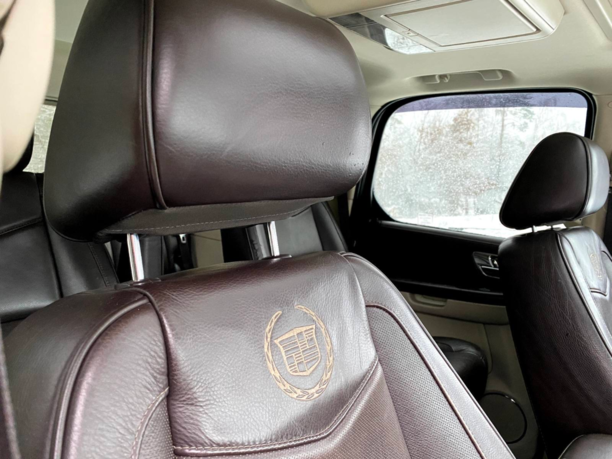 Cadillac Escalade III, 7 мест, 2013 г.