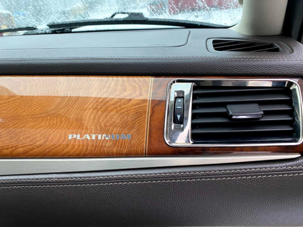 Cadillac Escalade III, 7 мест, 2013 г.