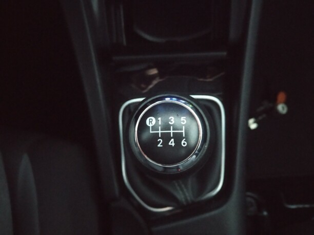 Toyota Auris II (E180) · Рестайлинг, 2017 г.