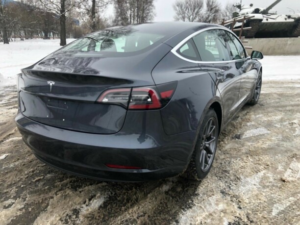 Tesla Model 3, 2018 г.