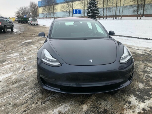 Tesla Model 3, 2018 г.
