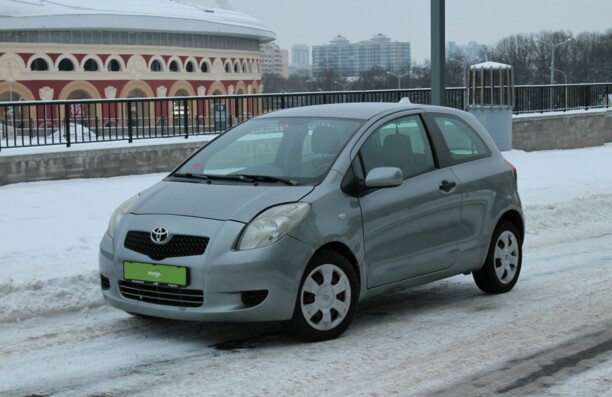 Toyota Yaris II (XP9), 2006 г.