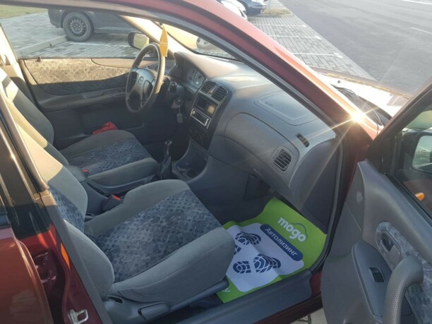 Mazda 323 BJ, 1998 г.