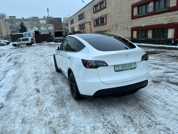 Tesla Model Y, 2021 г.