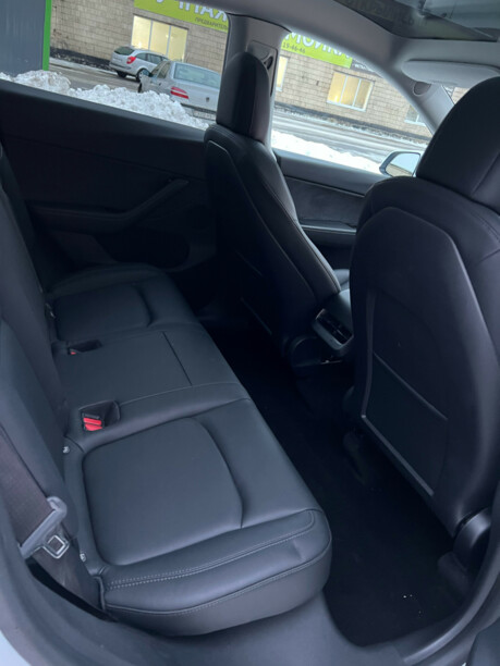 Tesla Model Y, 2021 г.