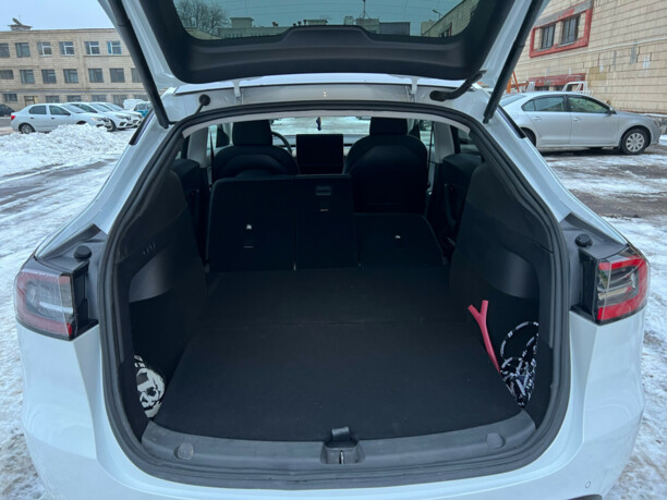 Tesla Model Y, 2021 г.