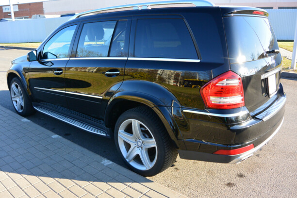 Mercedes-Benz GL-Класс X164 (Рестайлинг), 7 мест, 2011 г.