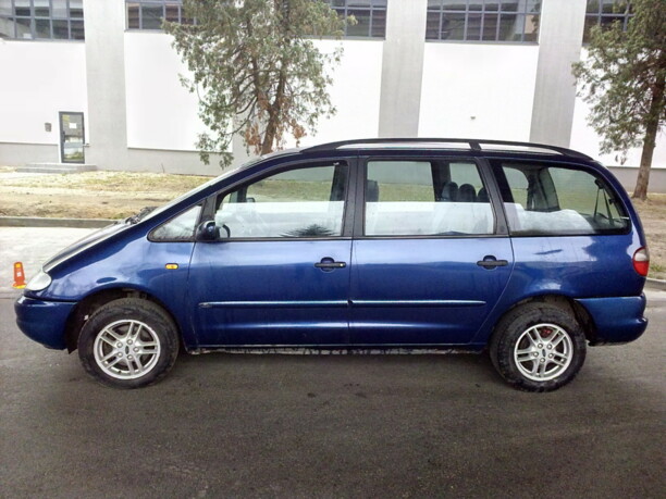 Ford Galaxy I, 7 мест, 1998 г.