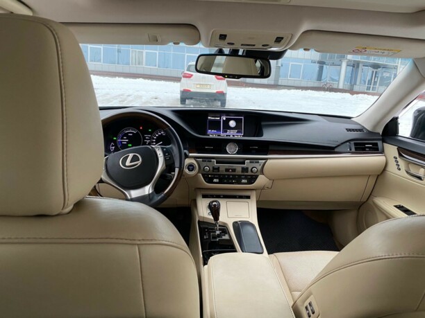 Lexus ES VI, 2014 г.