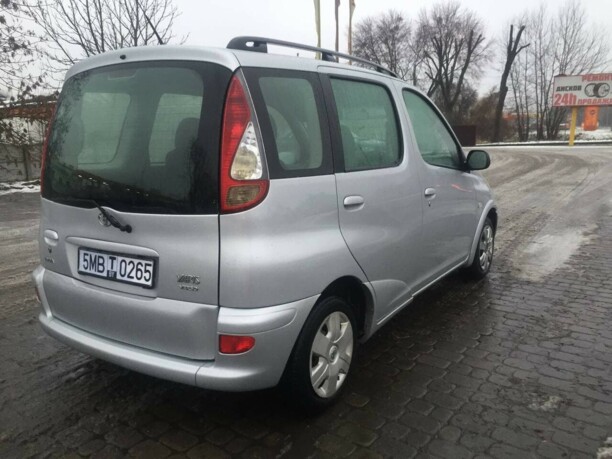 Toyota Yaris Verso, 2004 г.
