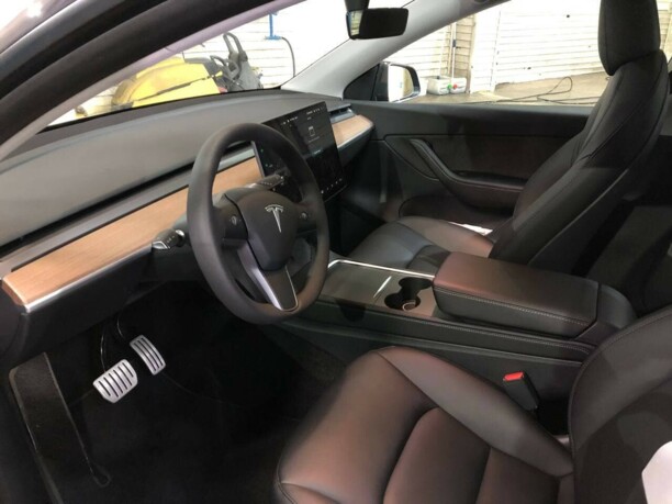 Tesla Model Y, 2021 г.