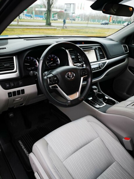 Toyota Highlander III (XU50) · Рестайлинг, 7 мест, 2019 г.