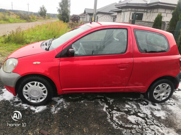 Toyota Yaris I (P1), 2001 г.