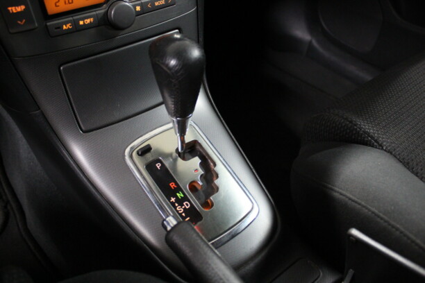 Toyota Avensis II (T250), 2004 г.