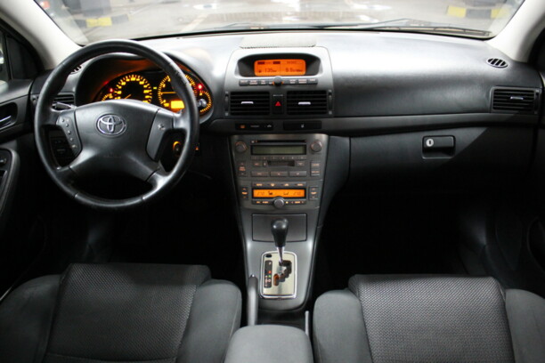 Toyota Avensis II (T250), 2004 г.