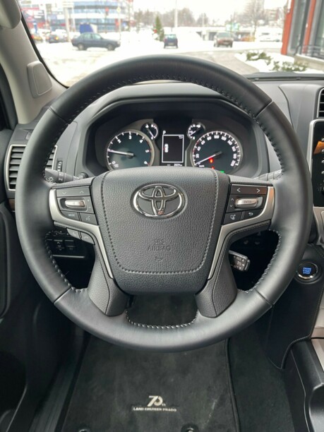 Toyota Land Cruiser Prado J150 II · Рестайлинг, 2021 г.