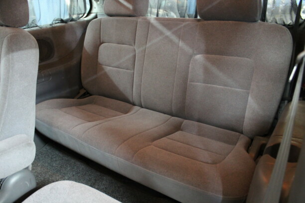 Kia Carnival I, 7 мест, 2000 г.