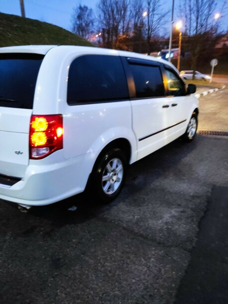 Dodge Grand Caravan V, 7 мест, 2012 г.