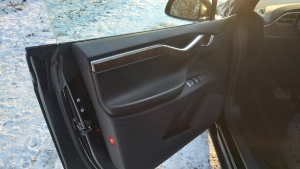 Tesla Model X, 2017 г.