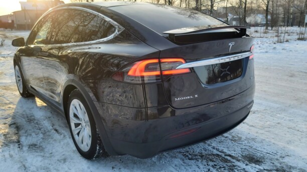Tesla Model X, 2017 г.