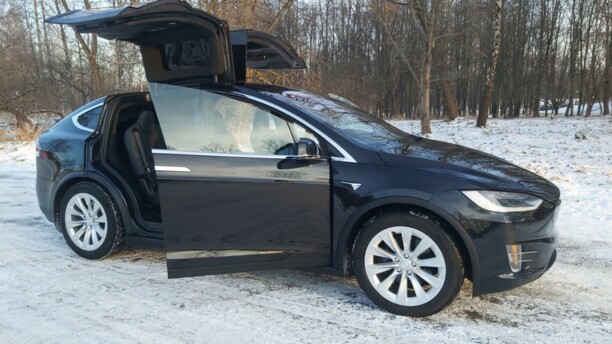 Tesla Model X, 2017 г.