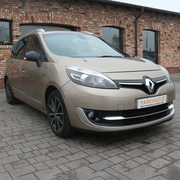 Renault Grand Scenic III · 2-й рестайлинг, 7 мест, 2013 г.