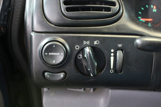 Dodge Grand Caravan III, 7 мест, 1999 г.