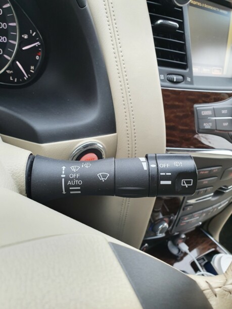 Nissan Patrol Y62, 7 мест, 2011 г.