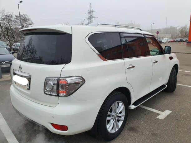Nissan Patrol Y62, 7 мест, 2011 г.
