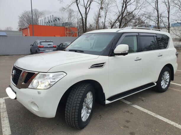 Nissan Patrol Y62, 7 мест, 2011 г.