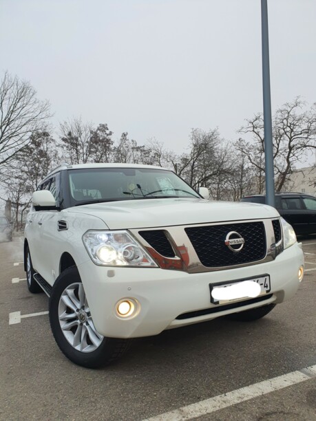 Nissan Patrol Y62, 7 мест, 2011 г.