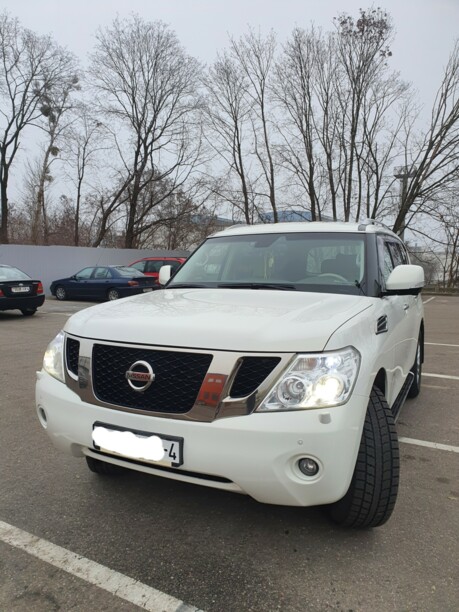 Nissan Patrol Y62, 7 мест, 2011 г.