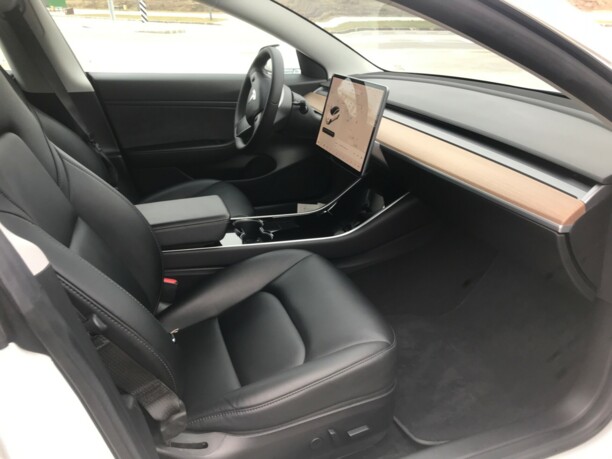 Tesla Model 3, 2019 г.