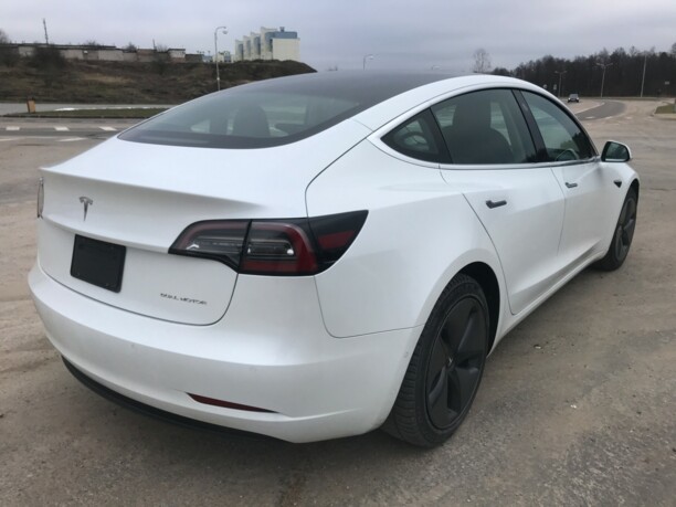 Tesla Model 3, 2019 г.