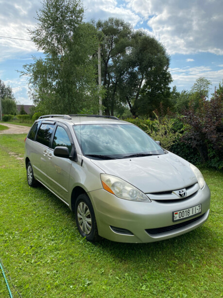 Toyota Sienna II (XL20) · Рестайлинг, 7 мест, 2008 г.