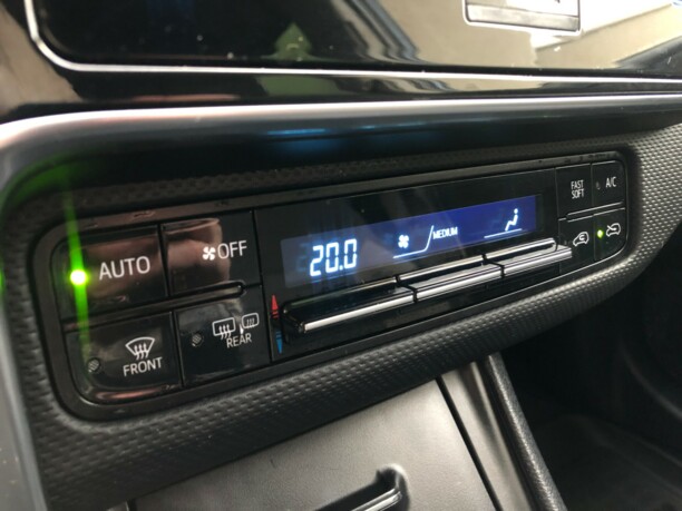 Toyota Auris II (E180) · Рестайлинг, 2018 г.