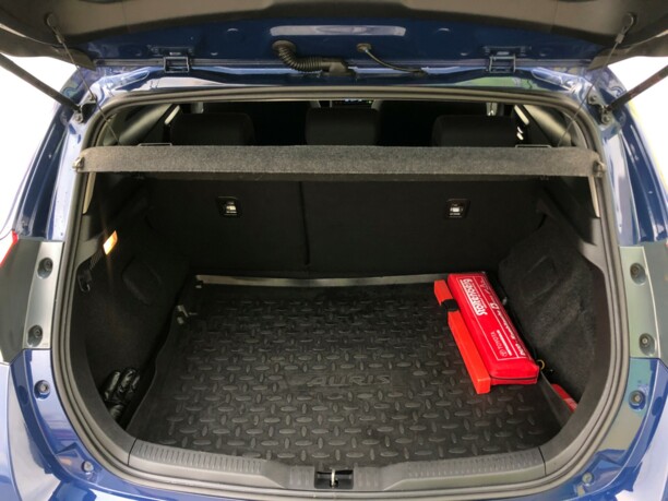Toyota Auris II (E180) · Рестайлинг, 2018 г.
