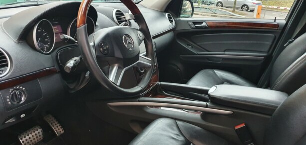 Mercedes-Benz GL-Класс X164 (Рестайлинг), 7 мест, 2009 г.