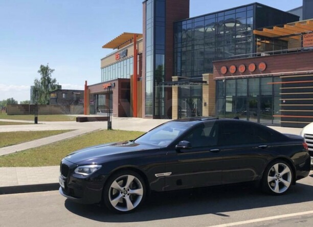 BMW 7 серия F01, F04, 2009 г.