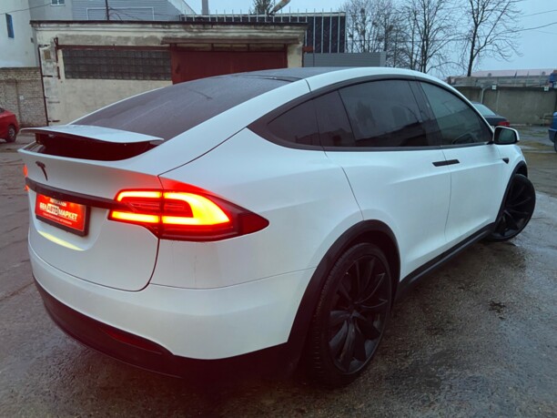Tesla Model X, 2018 г.