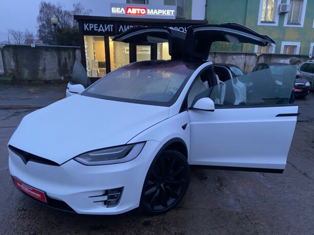 Tesla Model X, 2018 г.