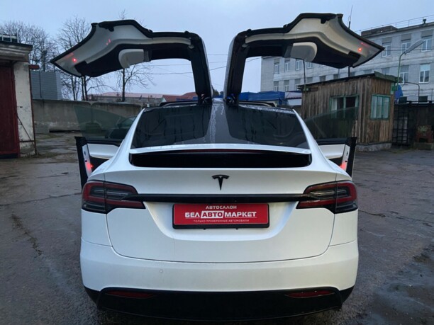 Tesla Model X, 2018 г.