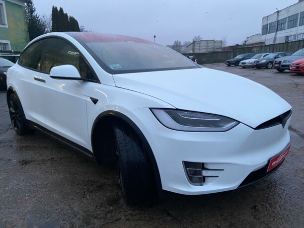 Tesla Model X, 2018 г.