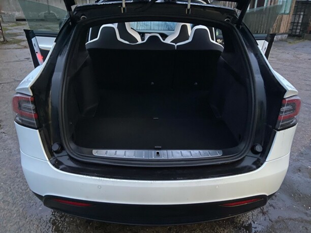 Tesla Model X, 2018 г.