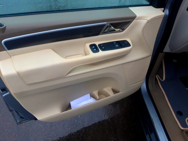 Dodge Grand Caravan V, 7 мест, 2013 г.