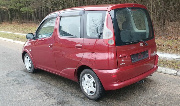 Toyota Yaris Verso, 1999 г.