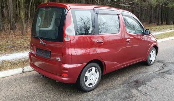 Toyota Yaris Verso, 1999 г.
