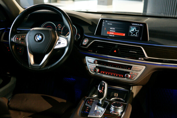 BMW 7 серия G12 (Long), 2017 г.